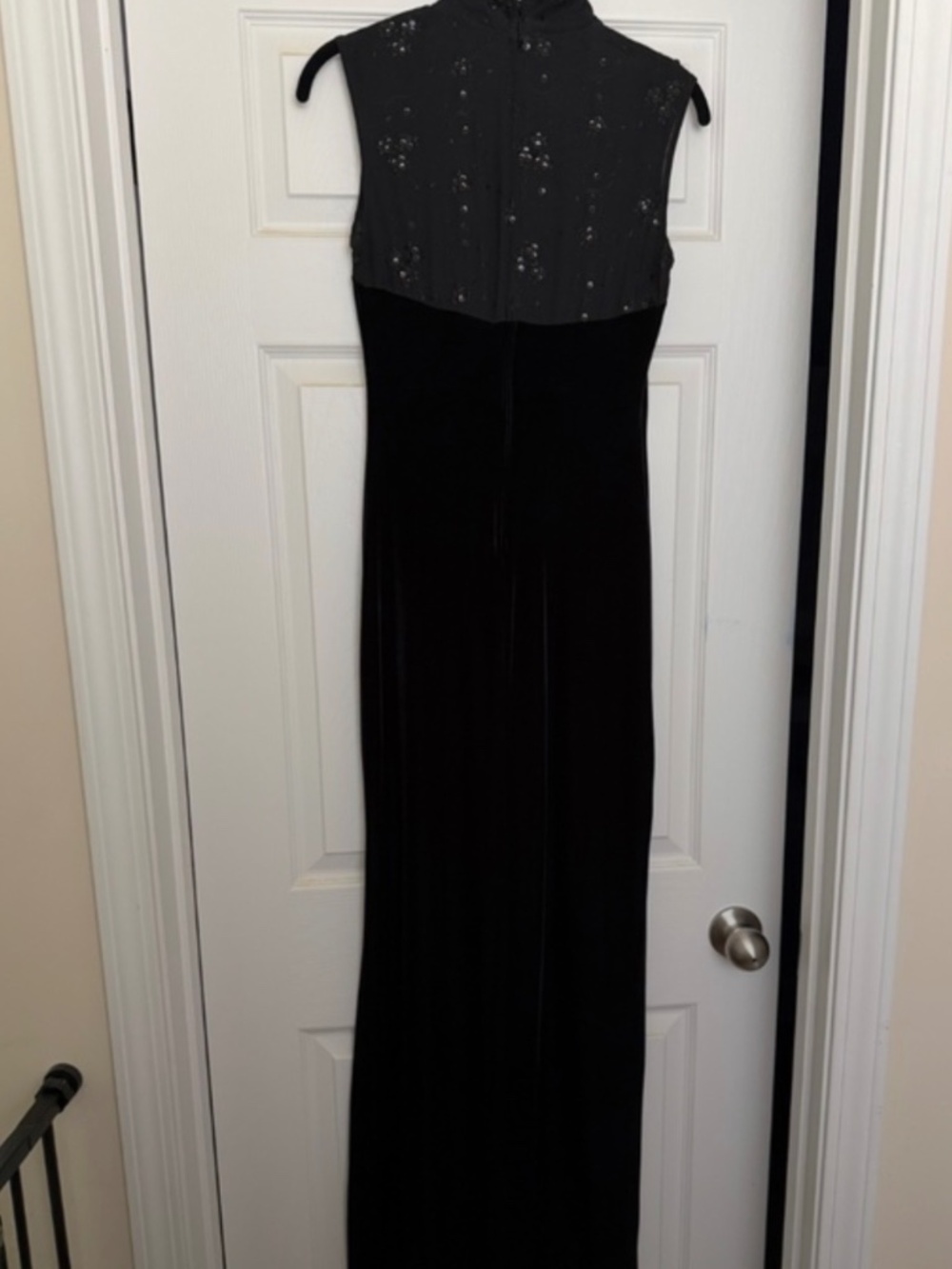 Vintage Betsy & Adam Fitted Black Velvet Gown Women’s Size 4